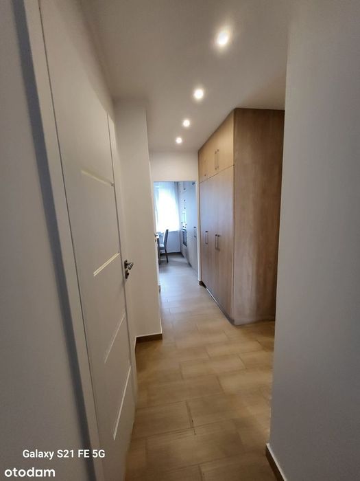 Mieszkanie 2 pokojowe na parterze z balkonem.