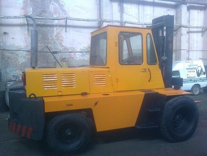 Львівський навантажувач дизельний погрузчик і все до нього