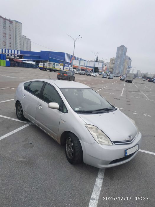 Тойота Приус Автомат