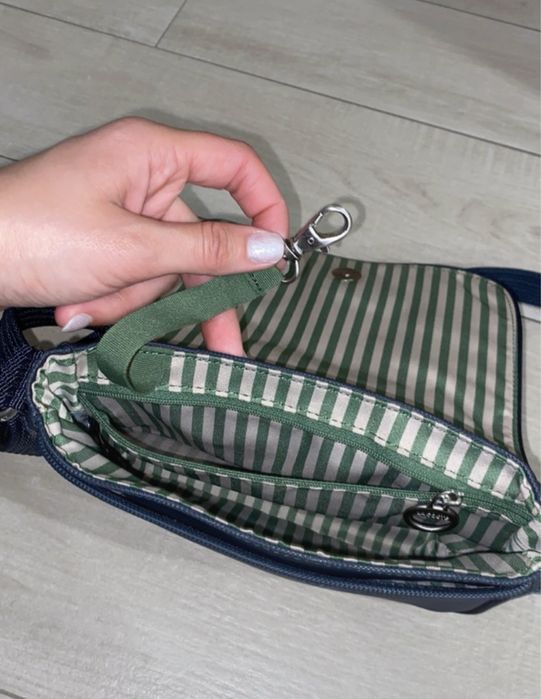 Mala lacoste nova