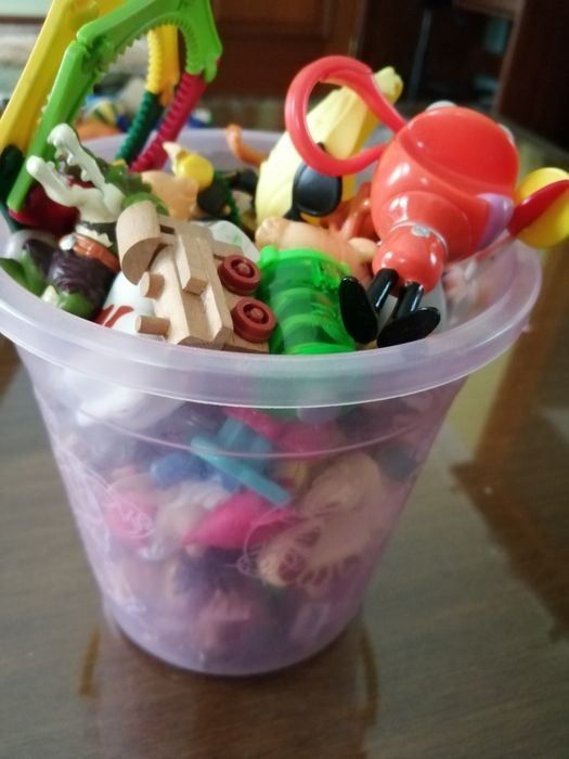 Bonecos /brinquedos miniatura lote 62 unidades