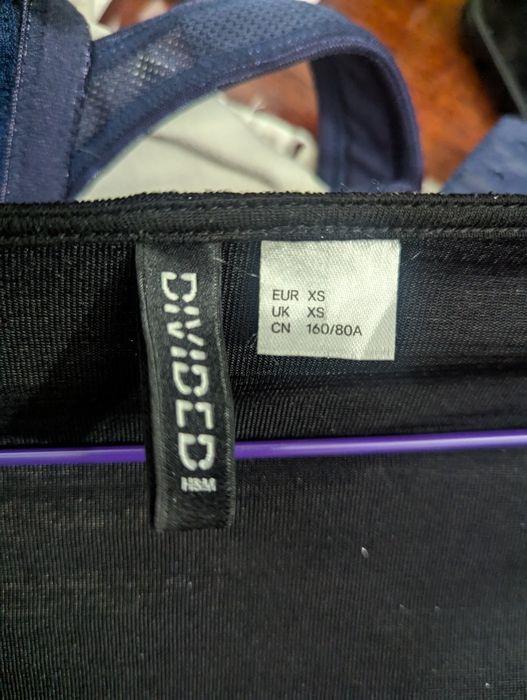 Топ чорний блискучий