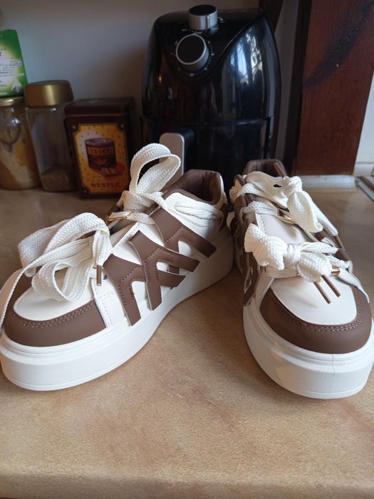 Sneakersy na platformie Renee