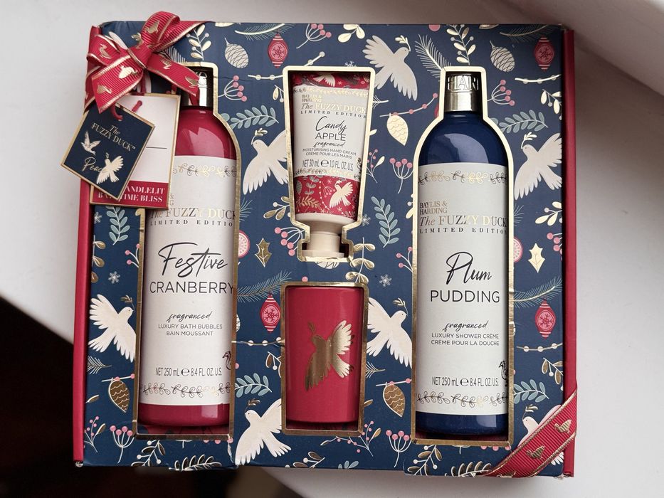 Подарочный набор косметики Baylis & Harding пена для ванны, гель, крем