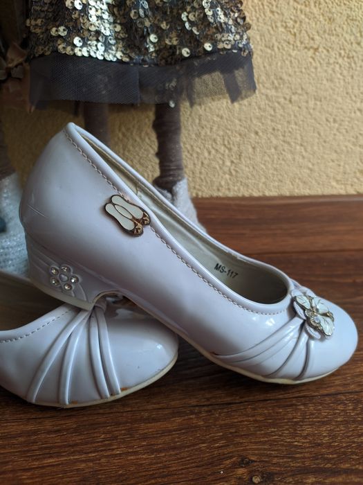 Туфельки. Туфлі.