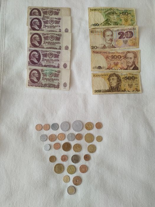 Banknoty i monety zestaw