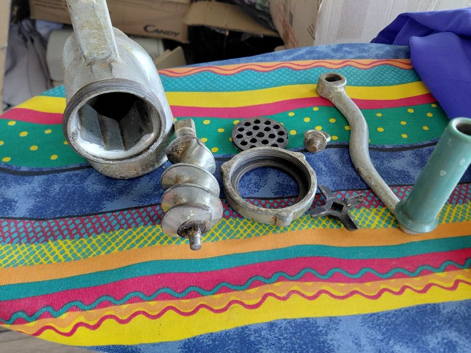 Продам 2 шт мясорубка по ГОСТ б/у