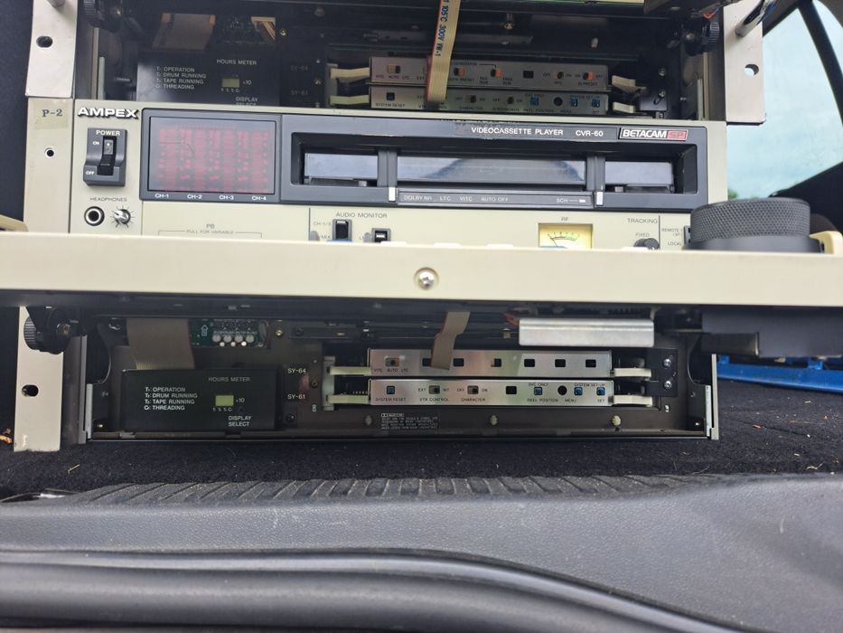 Ampex cvr 60 betacam  відеомагнітофон