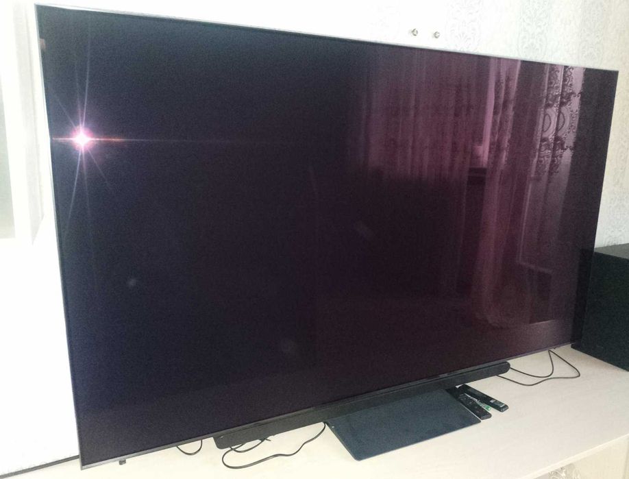 Samsung 65'' OLED S90D 4K Smart AI TV (2024)