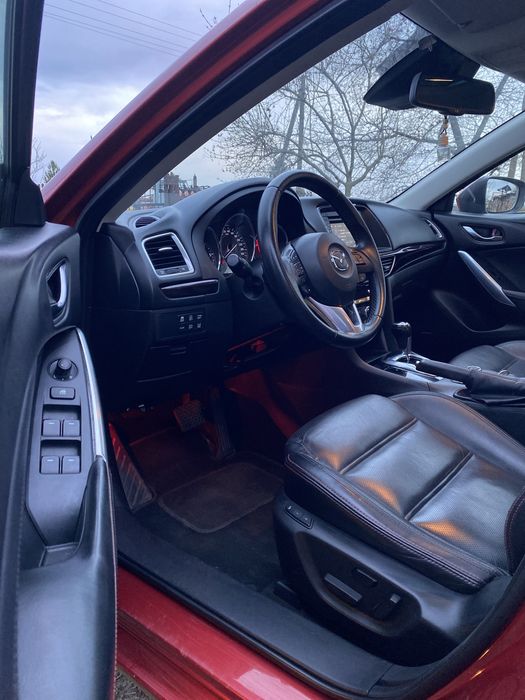 Автомобіль Mazda 6 2012
