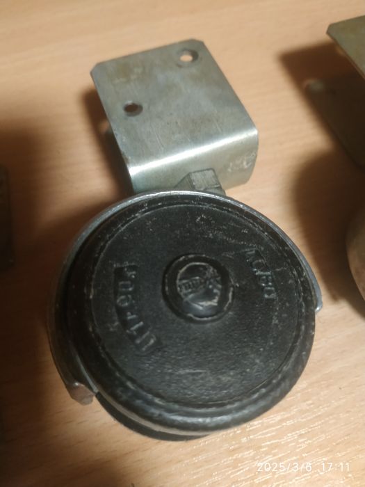 Мебельные колесики