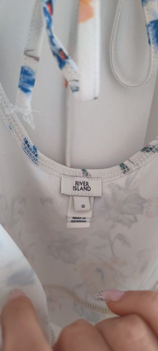 River island sukienka w kwiaty z wiązaniem na plecach