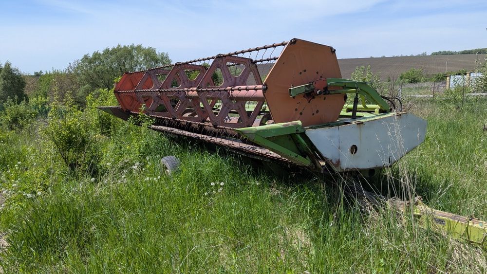 Комбайн  claas  mega 208 dominatоr