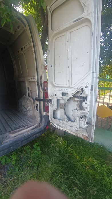 Вантажний бус Opel Movano дизель  2.3  2010 року
