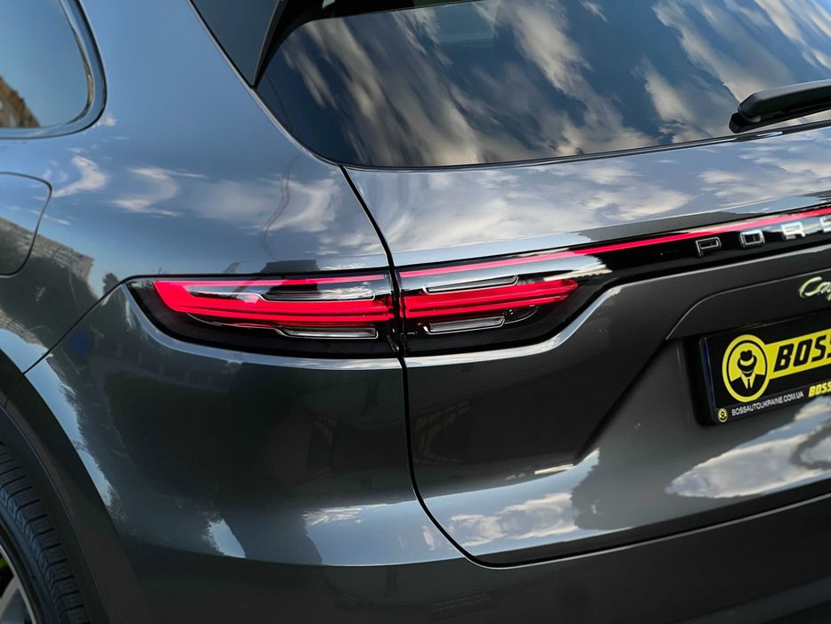 Porsche Cayenne 2022