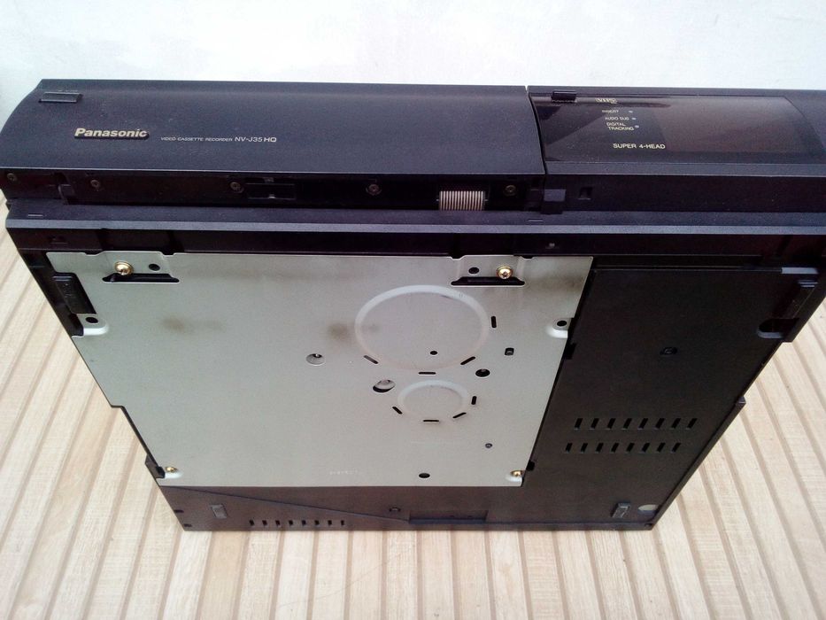 Magnetowid Panasonic NV-J35 VHS uszkodzony