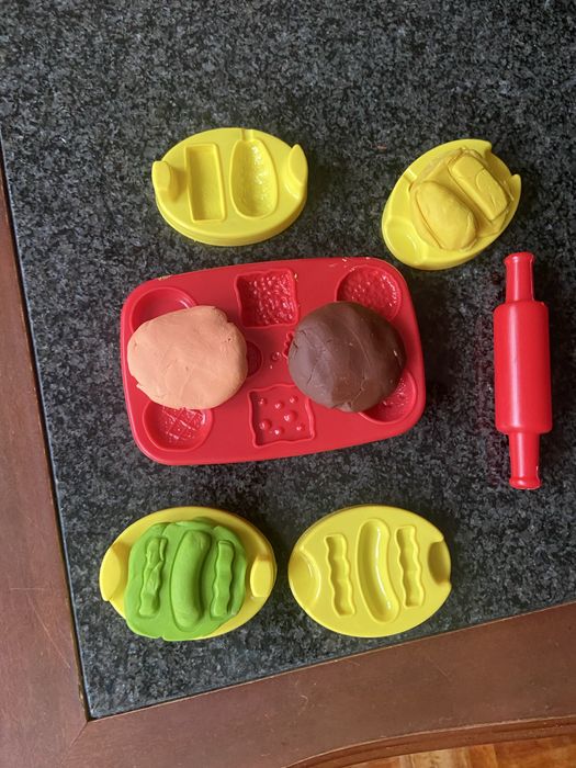 Massa para moldar e acessorios