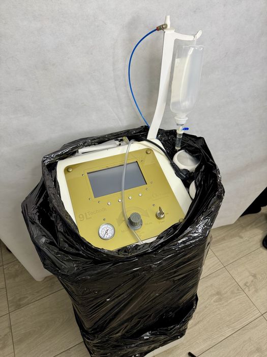 Jet O2 Peeling 9L Technik - oksybrazja, mikrodermabrazja, dermomasaż, liposukcja kawitacyjna - okazja 900zł