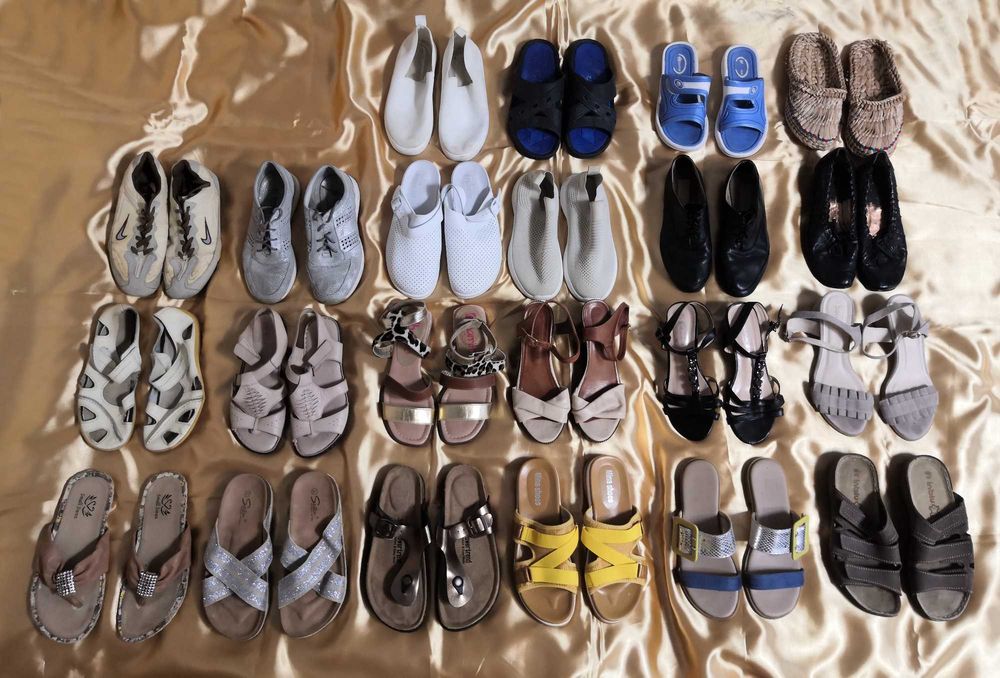 Большая коллекция летней и демисезонной разной женской обуви