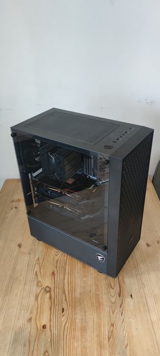 Робоча/ігрова станція: DDR4 32GB, NVME 1TB, 2* RX580 8gb, i7-7700.