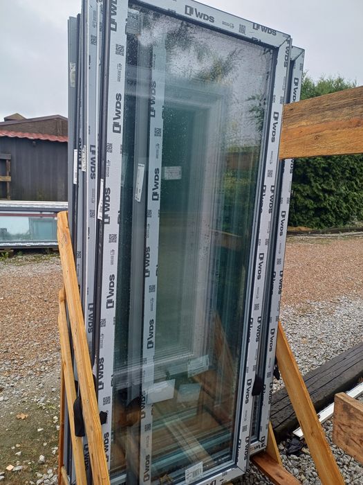 Okno balkonowe 90x210 trzyszybowe antracyt/ złoty dąb