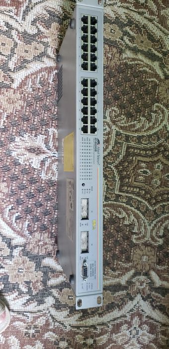 Комутатор Allied Telesyn AT-8024GB