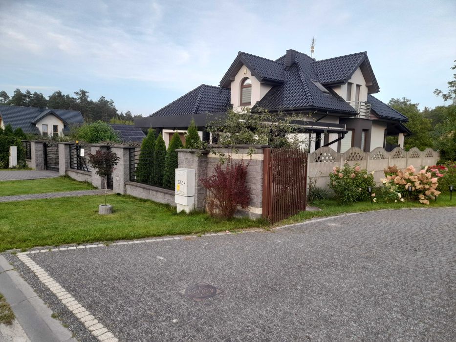 Dom wolnostojacy 130 m² dzialka 790 m² spokojna okolica Radom - Widok 5
