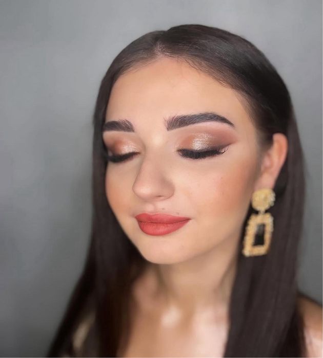 Makijaż z dojazdem/Pakiety ślubne