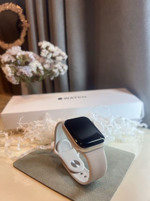 Apple Watch SE 2 44mm | Батарея 87%