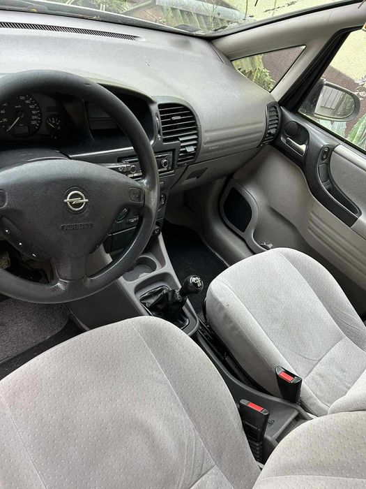 Opel Zafira 1,8 benzin