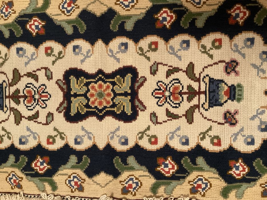 Tapete de arraiolos praticamente novo