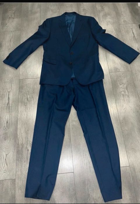 Meski granatowy garnitur Bytom 54