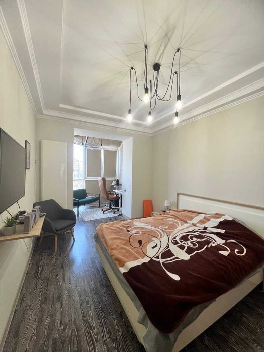 Продам 2-кімнатну квартиру на Маршала Говорова біля Парку Перемоги