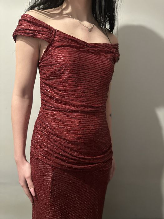 Sukienka wieczorowa z cekinami (inspirowana BabyBoo)