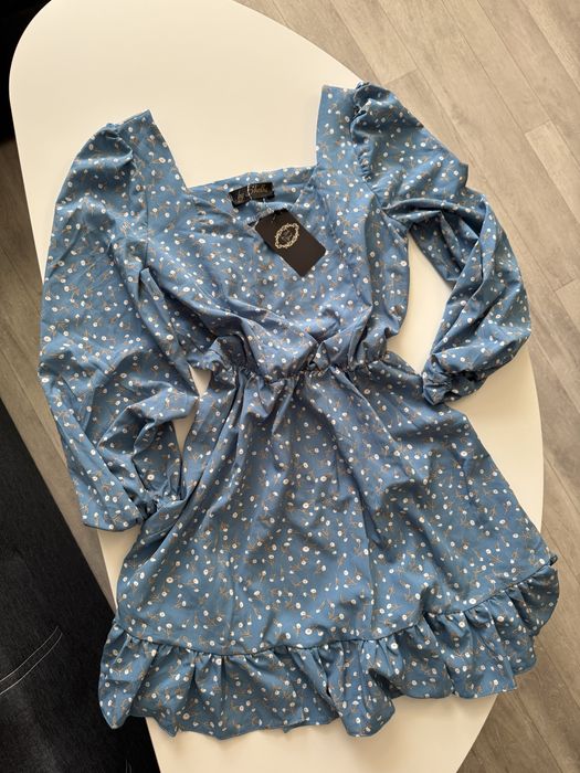 Нове жіноче плаття by Shelli Official, розмір M, з біркою