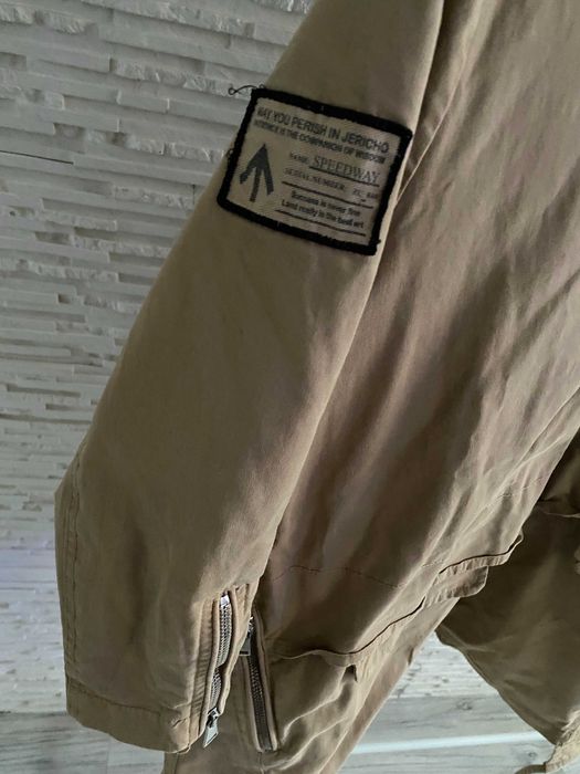 Speedway parka bezowa asymetryczna rękawy zip