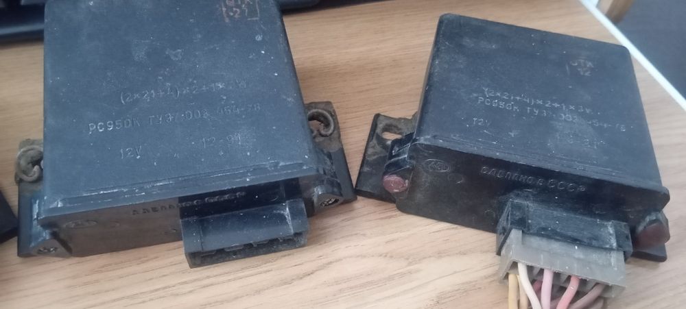 Реле Москвіч.. PC950 E (PC950, PC950 K), блок ЕПХ 1412.3733. реле 231.