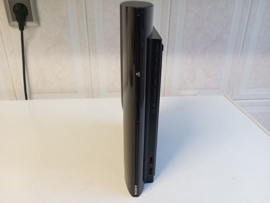 PlayStation 3 Super Slim 500gb Desbloqueado