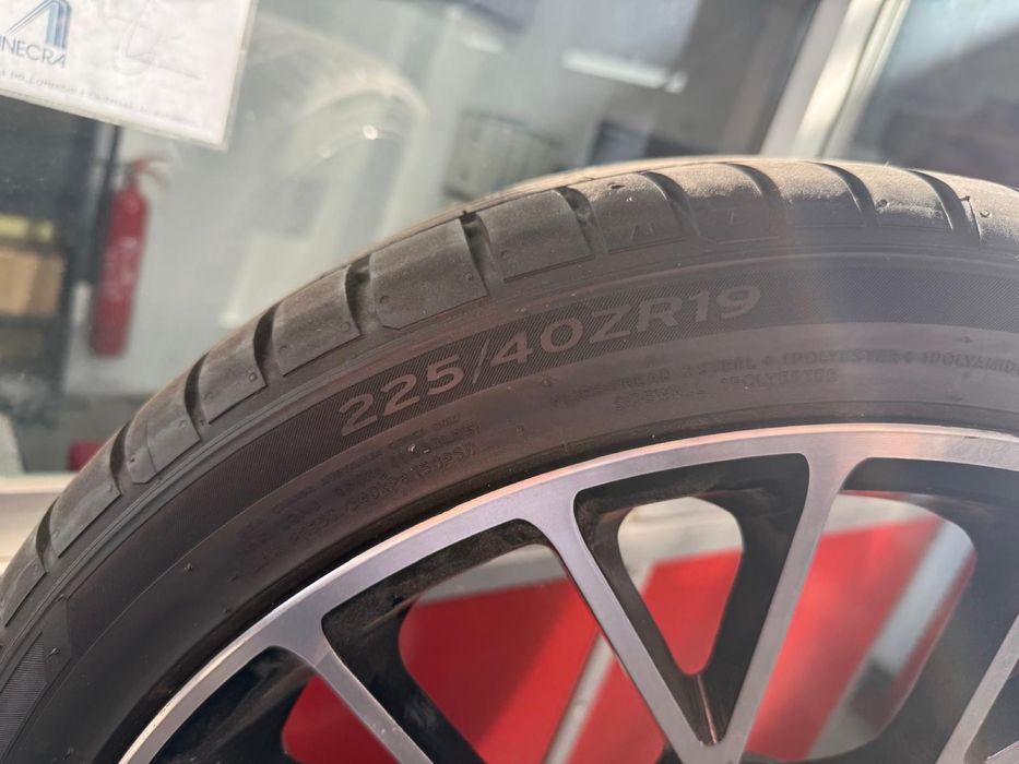 Conjunto de Jantes BMW 19” com Pneus Hankook - Excelente Estado