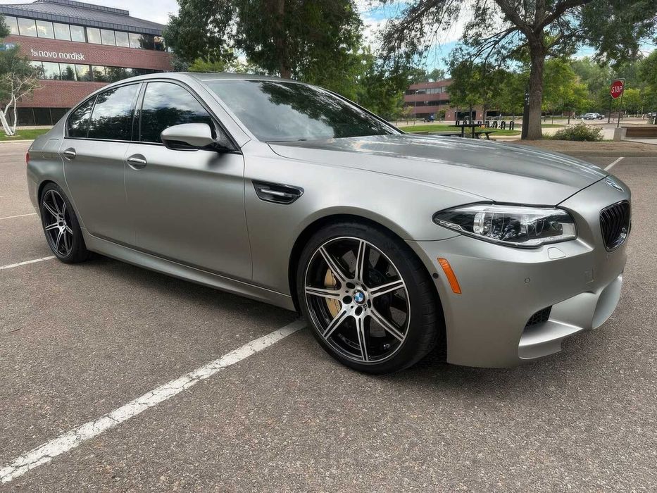 BMW M5      2016