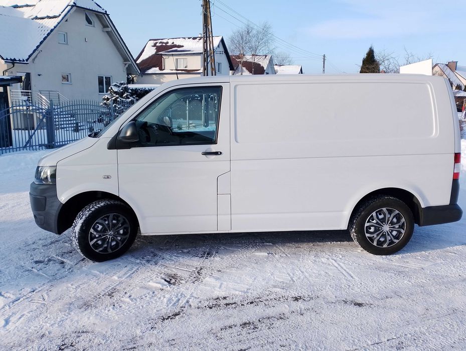 VW T5 lift 2012 rok zamiana na koparko ładowarke Borzytuchom • OLX.pl
