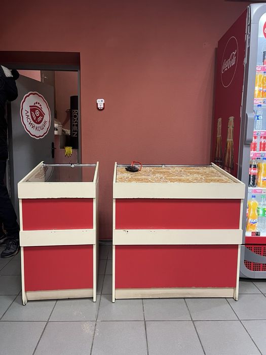 Продам торгівельну вітрину