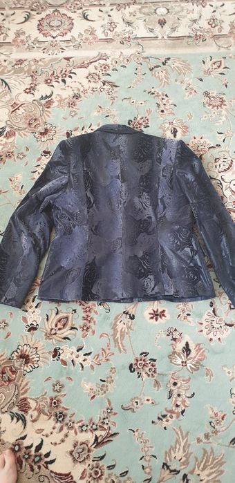 Продам костюм жіночий