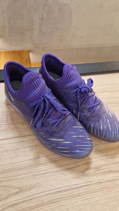 Korki piłkarskie dla chłopca