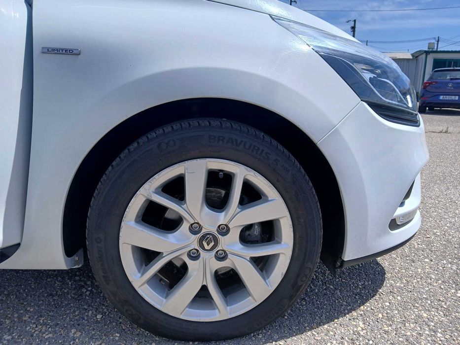Procura automóvel? Escolha com Confiança. Stand de Carros Usados e Seminovos. Vendemos viaturas de qualidade para todo o país. Visite-nos em Coimbra!