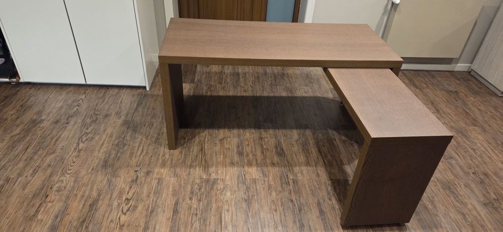 Secretária IKEA Malm