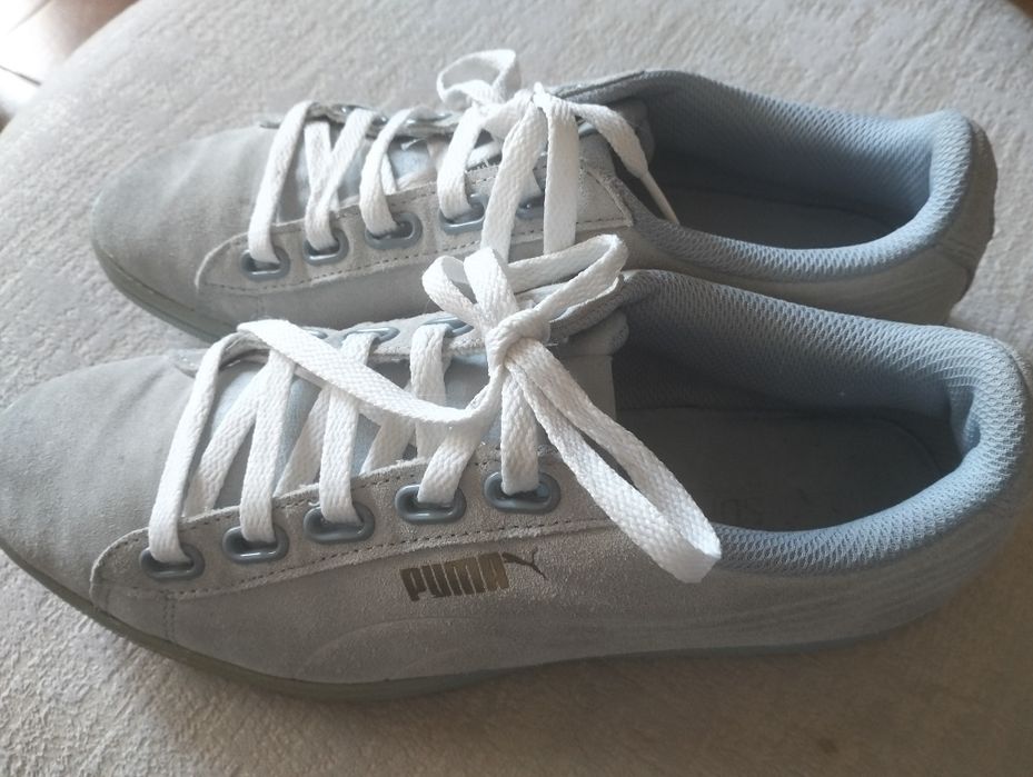 Sapatilhas Puma em camurça