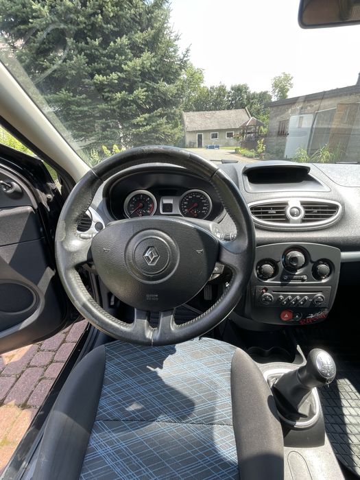 Renault Clio 1.5 DCI  4,5l / 100km