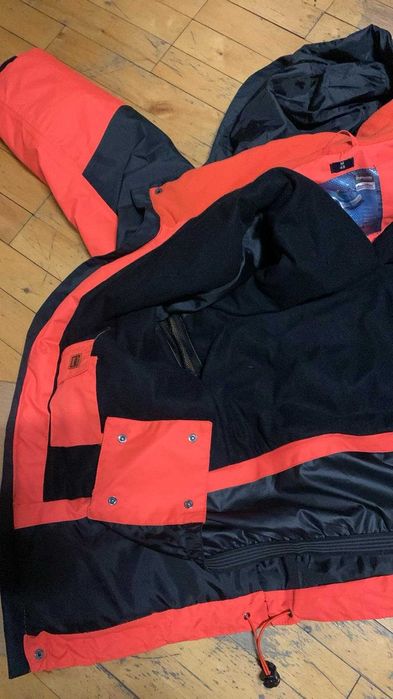 Kurtka damska z kapturem