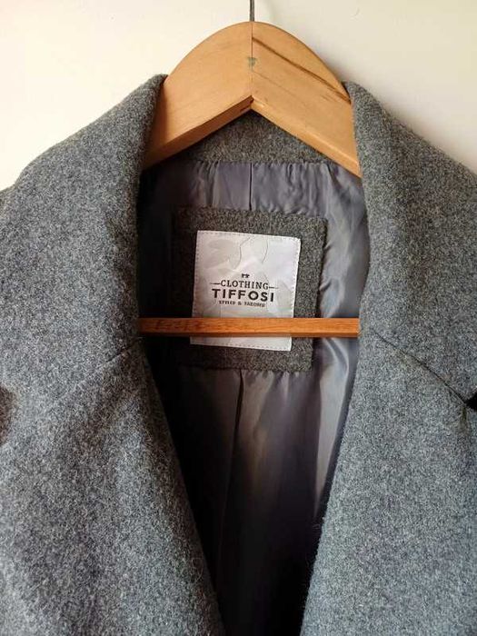 Sobretudo com Botão